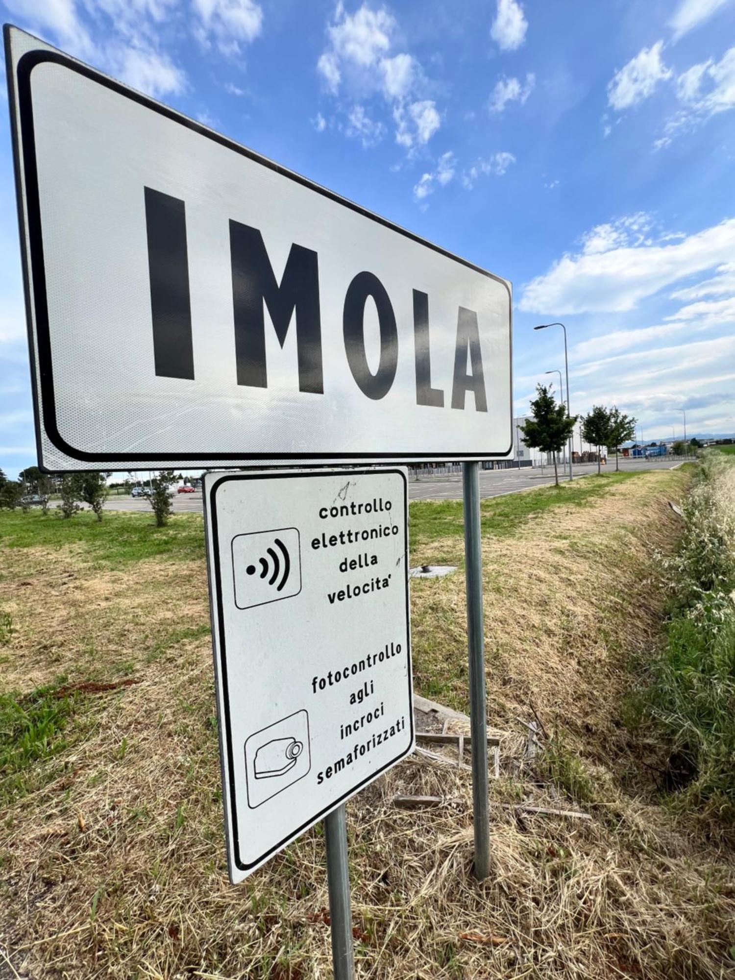 La Casa Di Giada Uscita Autostrada Di Imola Luaran gambar