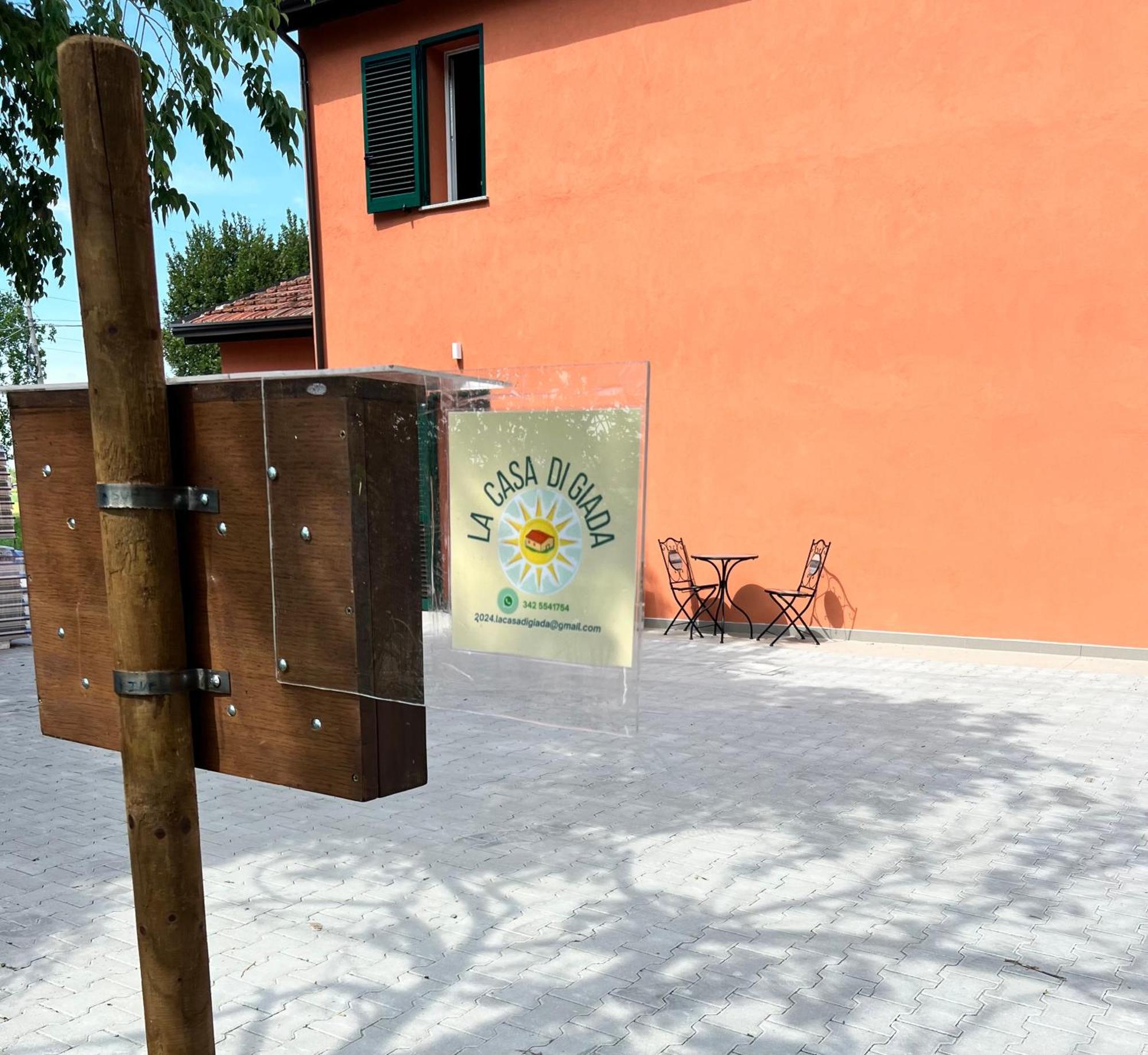 Guesthouse La Casa Di Giada Imola Luaran gambar